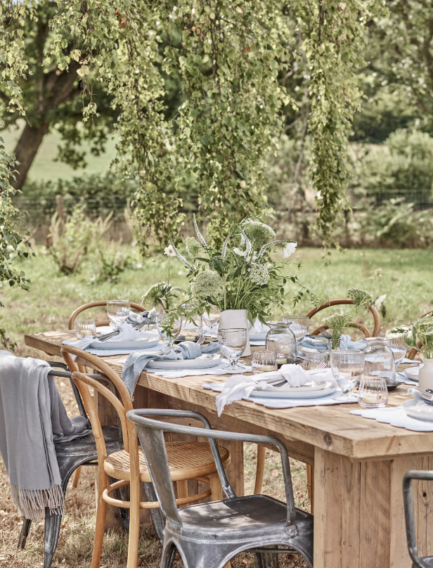 The White Company Victoria Leeds