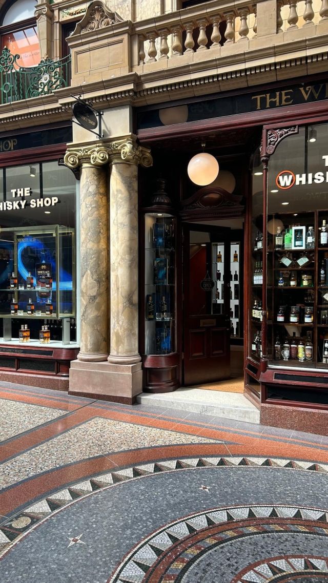 Father’s Day gifts they will love ❤️  Discover @thewhiskyshop_leeds curated selection of luxury gifts inside their County Arcade store ✨