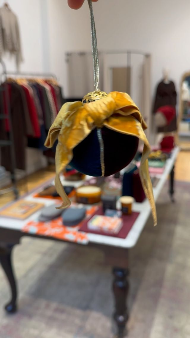 We had an exclusive look at the @insidejigsaw Black Friday offer✨
A massive 25% off everything starting today! 

📍Shop in-store at Jigsaw, Victoria Quarter