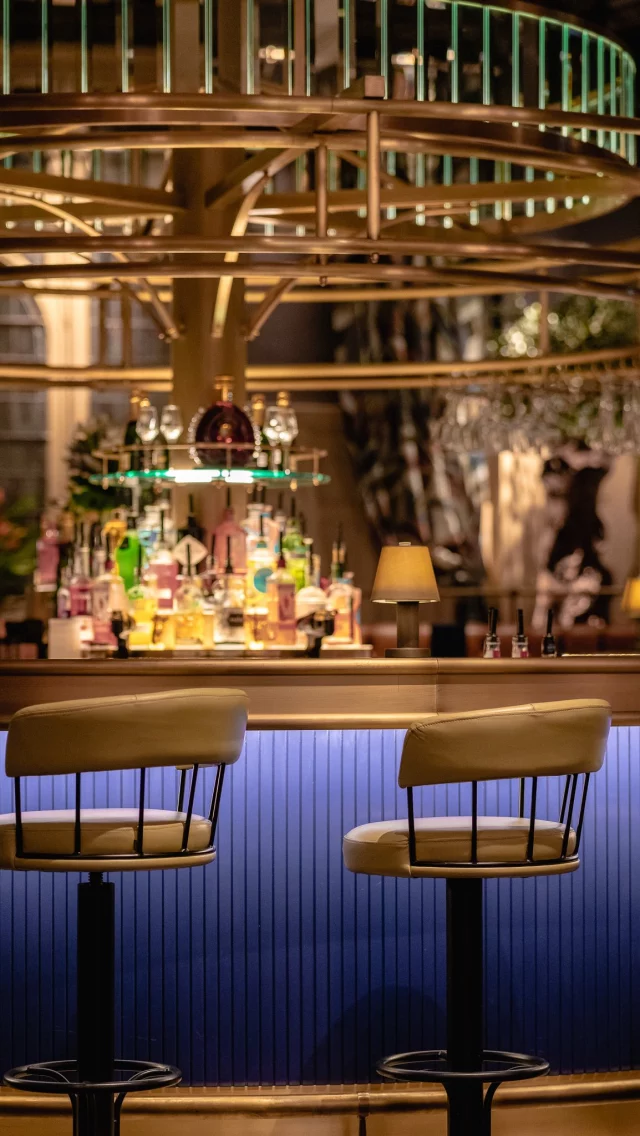 Episode 5 is on its way, and we’ve got the iconic @thecutandcraft as our first guest! 🥂

Coming on the 11th August, join @michelleeagletonofficial , Oscar Akgul CEO and Co-Founder of @thecutandcraft and one other guest (soon to be announced) for another episode of @stylearcadespodcast by @victorialeeds_ 

In this exciting episode we talk behind the scenes within luxury dining, the origins of the restaurant and its titanic-inspired decor, Oscar’s favourite dishes, the creation of the menu and more!

⏱️Follow us at @stylearcadespodcast to be notified when the episode launches.