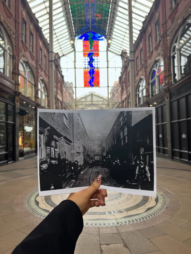 Travel back in time with us and see the beautiful Victoria Quarter arcades through the decades! ⏳

Photo 1: 1890
Photo 2: 1908
Photo 3: 1944
Photo 4: 1990

Share your memories below ! ✨