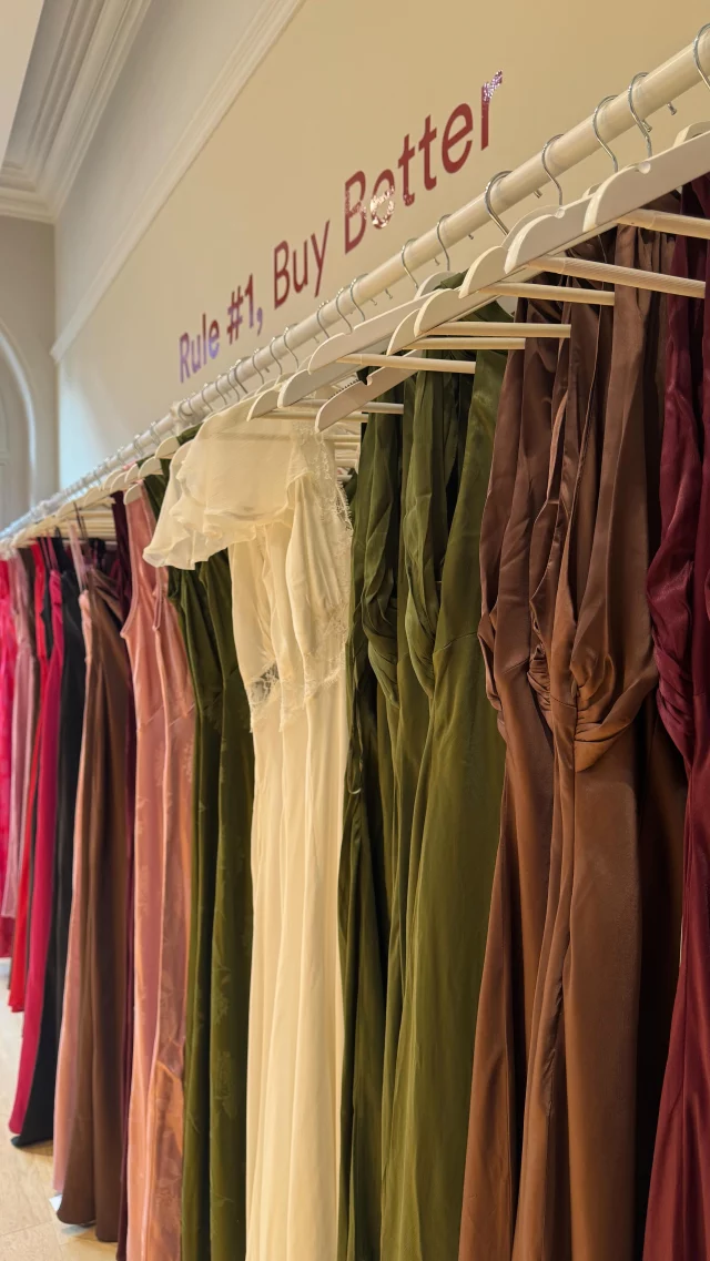 Your first look at @omnes now open in Victoria Quarter!🌸

If you’re looking for a sustainable and accessible women’s fashion brand, Omnes will be your new go-to!
With ethically crafted clothing, the brand focuses on quality pieces to be worn season after season.

There are gorgeous dresses in every corner you look, take a visit and see for yourself! ✨