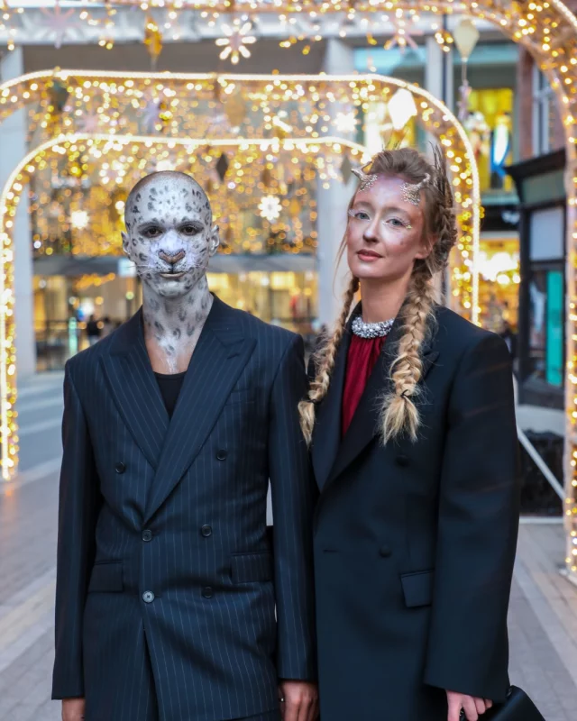 Step into the season in style🥂

From statement pieces to timeless gifts, Victoria Leeds is where your Christmas fashion story begins.

✨Capture your Christmas story in the Snowland Storybook and share it on social media tagging us (@victorialeeds_ ) and hashtag #YourChristmasStoriesTold to be in the chance of winning a goody bag!