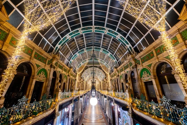 Planning your visit this festive season? 

Here’s a reminder of our Christmas opening times:

From Monday 15th- Saturday 20th December, we will be open 10am-7pm ✨

- Sunday 21st Dec 11am-5pm
- Monday 22nd Dec 10am-7pm
- Tuesday 23rd Dec 10am-7pm
- Christmas Eve 9am- 5pm
- Christmas Day Closed 
- Boxing Day onwards is back to usual opening times, with a closure on New Years Day 

Full details can be found on our website on our Opening Times page or through the link in bio ⏱️