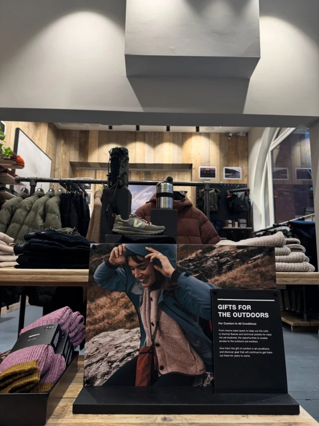 Have you visited the beautiful @finisterre ? 🏄‍♂️

Opened last month, Finisterre have wowed us with their incredible store, boasting a collection of responsibly made outerwear, knitwear and everyday essentials.
It’s the perfect place for chilled, beach vibes amongst your busy Christmas shopping trips. 

✨Visit the store in Victoria Quarter!