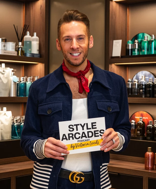 It’s our favourite time of the month where we announce our next guests for @stylearcadespodcast ✨

In our final episode of the year, @michelleeagletonofficial is joined by the fabulous Michael Parker from @moltonbrown and Interior Design Specialist & Content Creator @jackdmarch !

Talking all things Christmas decor, keeping up with home trends (like THAT shower curtain hack) and diving into the behind the scenes of Molton Brown’s most iconic fragrances 🧴

Episode 10 launches Friday midday, set your alarms and follow @stylearcadespodcast for the inside goss on all things podcast! 📸