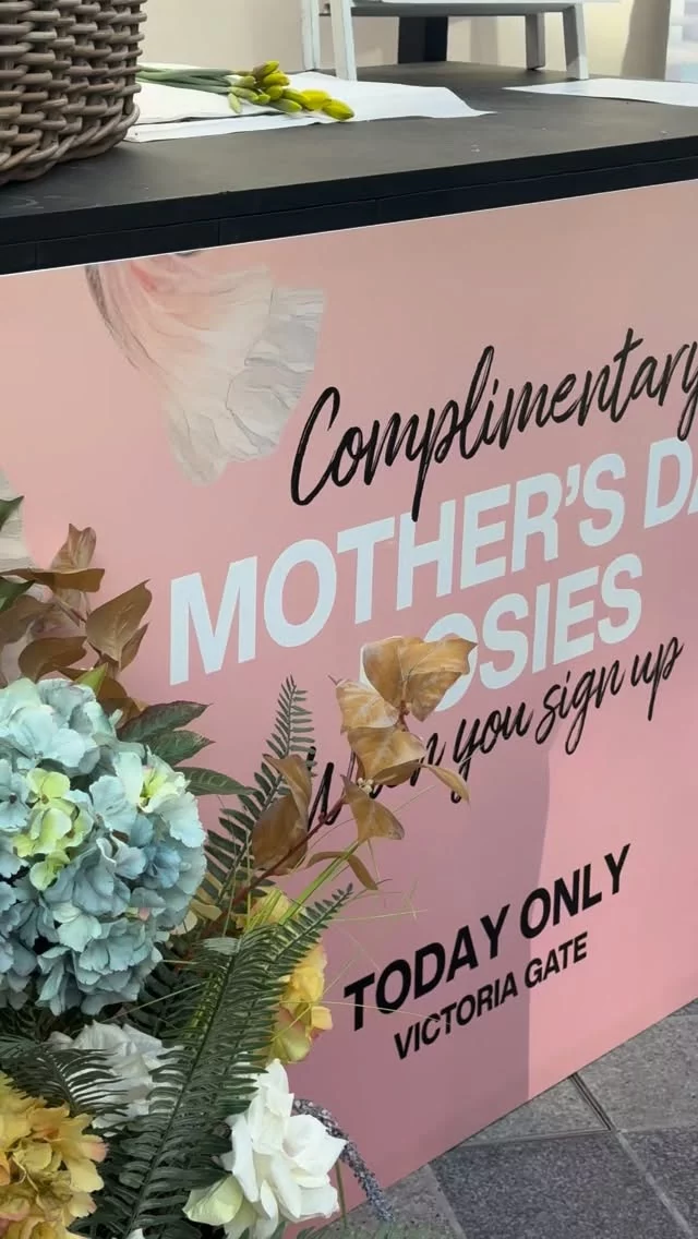 We’re in Victoria Gate today giving out complimentary posies and chocolates for Mother’s Day! 🌷

Come along and visit us near Rolex to sign up and claim your freebies while stocks last!